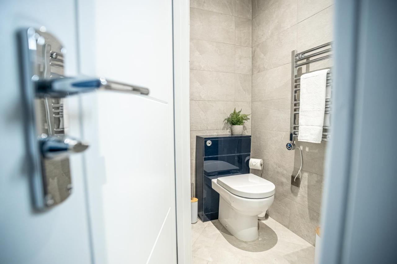 Rose Hill Boutique Apartments Near Brighton Beach Екстериор снимка